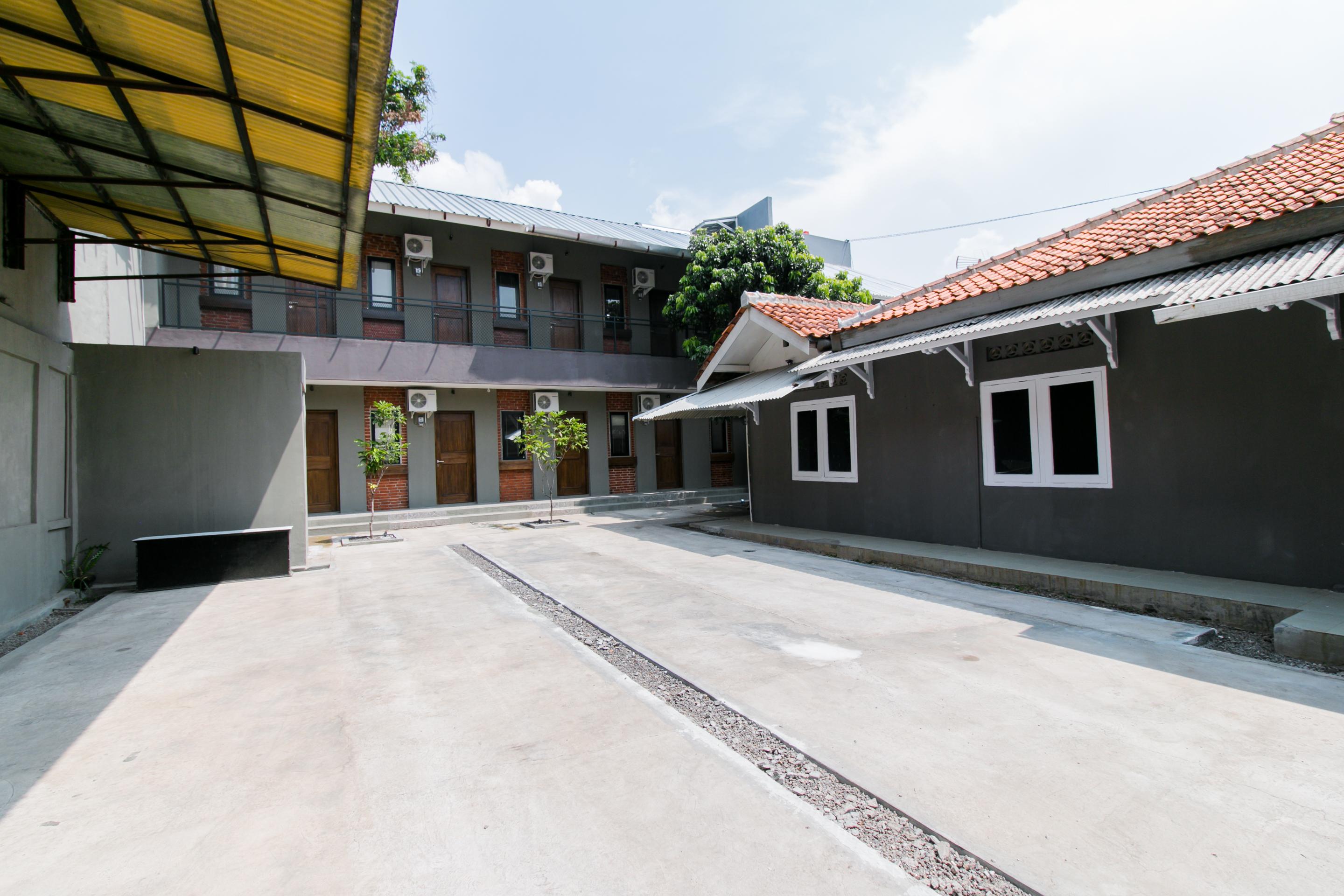Capital O 1898 Louise Place Cianjur Dış mekan fotoğraf